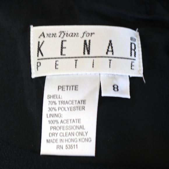 Vintage sleeveless figure-flattering short black cocktail dress - Picture 6 of 9